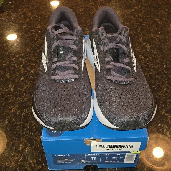 Brooks Ghost 16 Women Size 11 Medium B BNIB - Picture 2 of 8